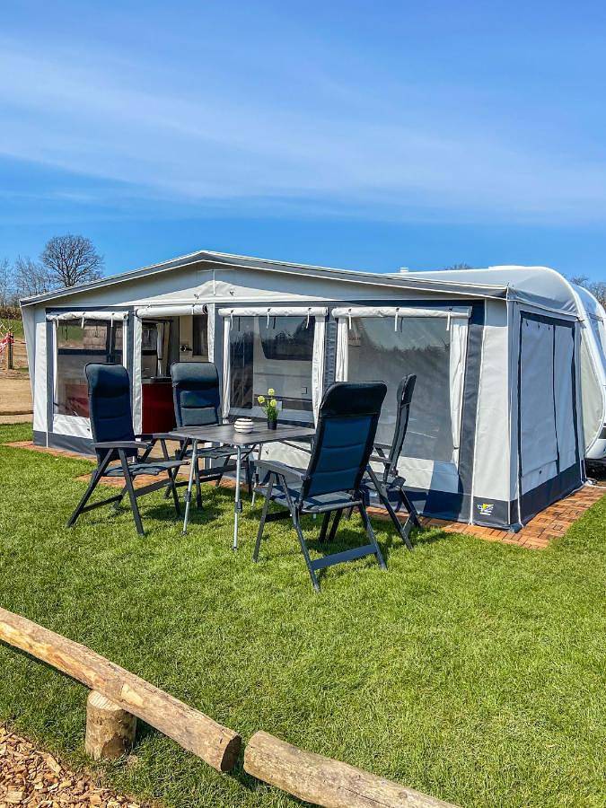 Mobile Home in Belauer See, Belau