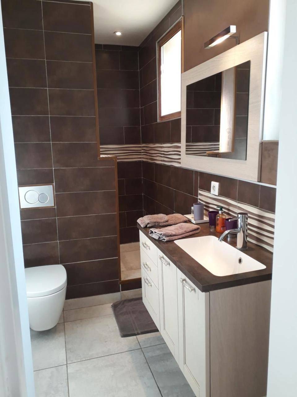 Double Room with Garden View in Saint-Clair-du-Rhône, Région de Vienne