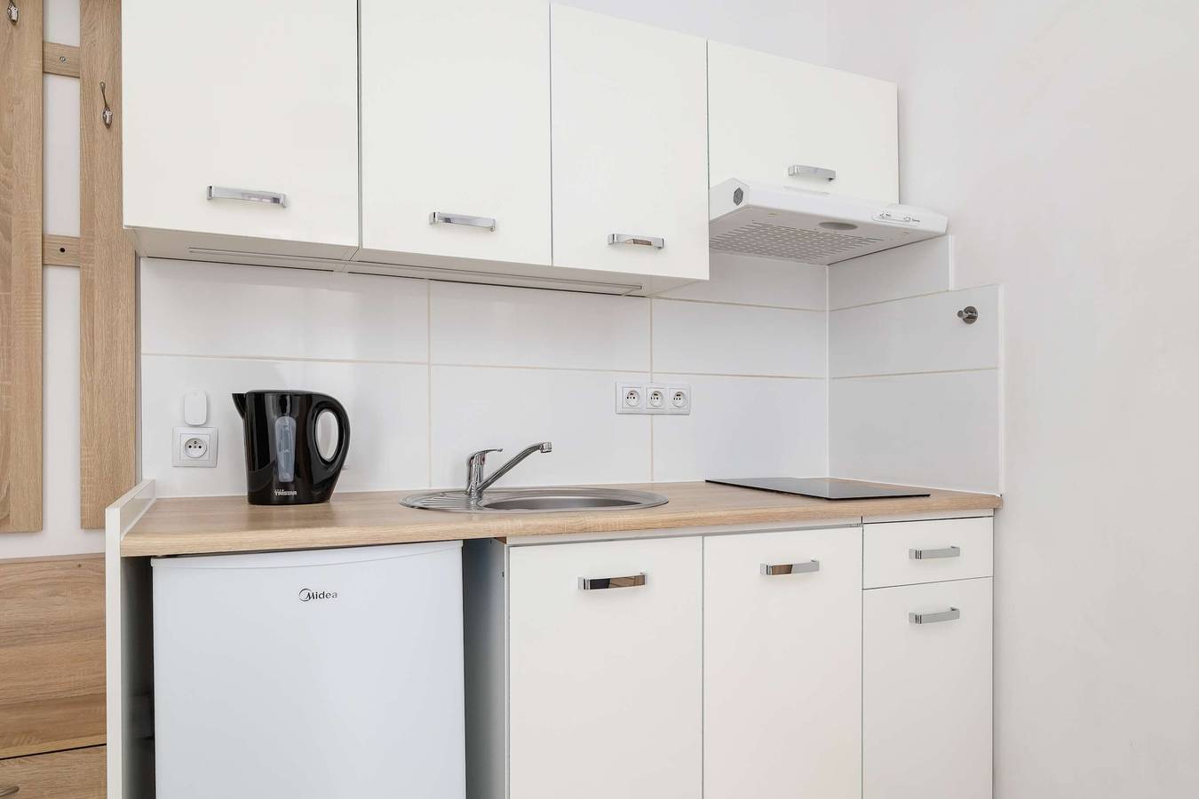 Całe studio, Francuska 31 Katowice | Cosy Studio in City Center in Katowice, Śląsk