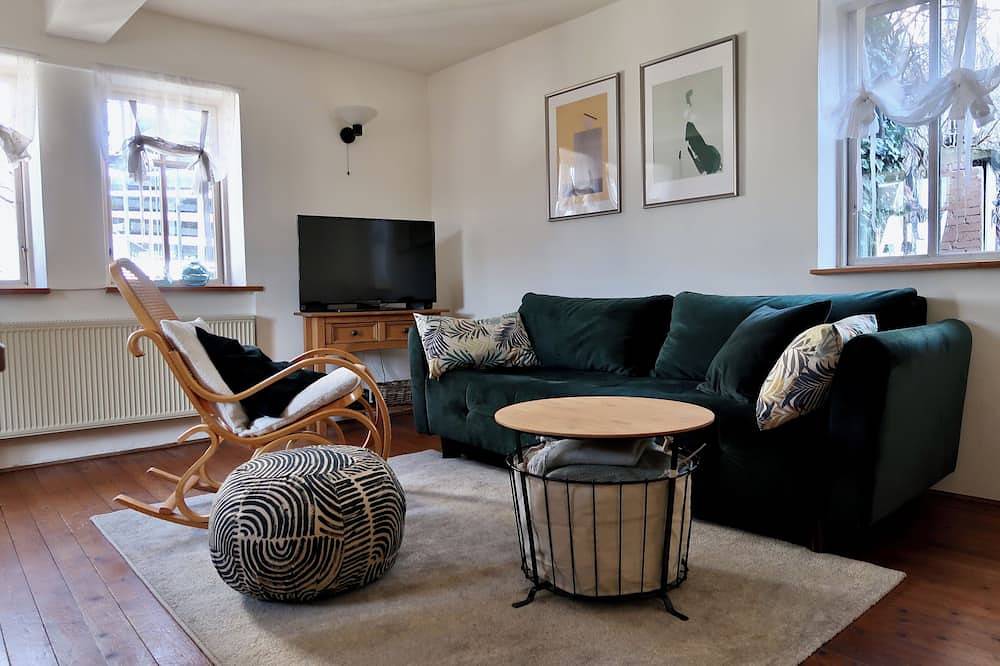Ferienwohnung Rosenwinkel im Fachwerkhof in Weilmünster, Landkreis Limburg-Weilburg