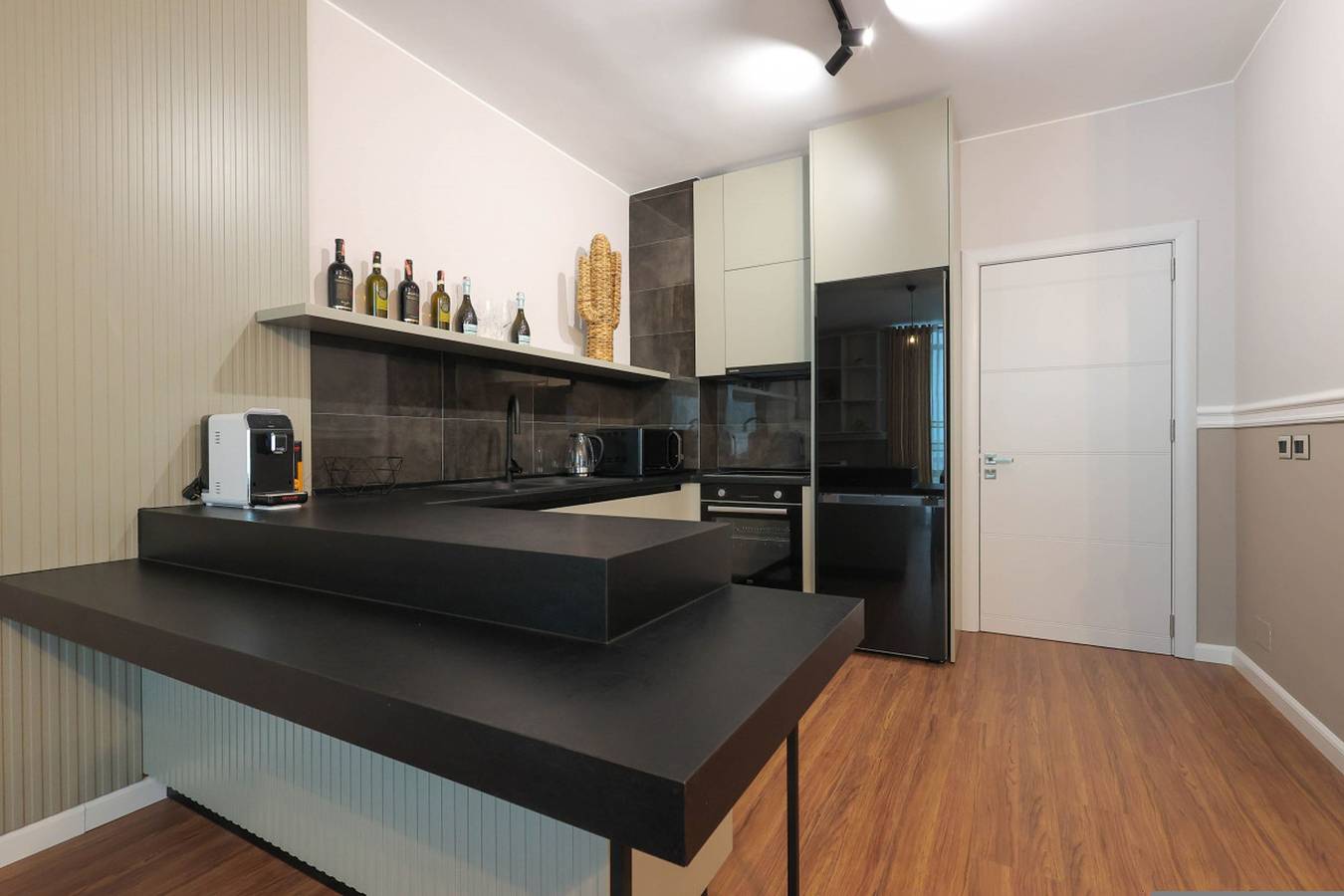 Appartamento intero, Appartamento vacanze per 5 persone con balcone in Durazzo, Albania