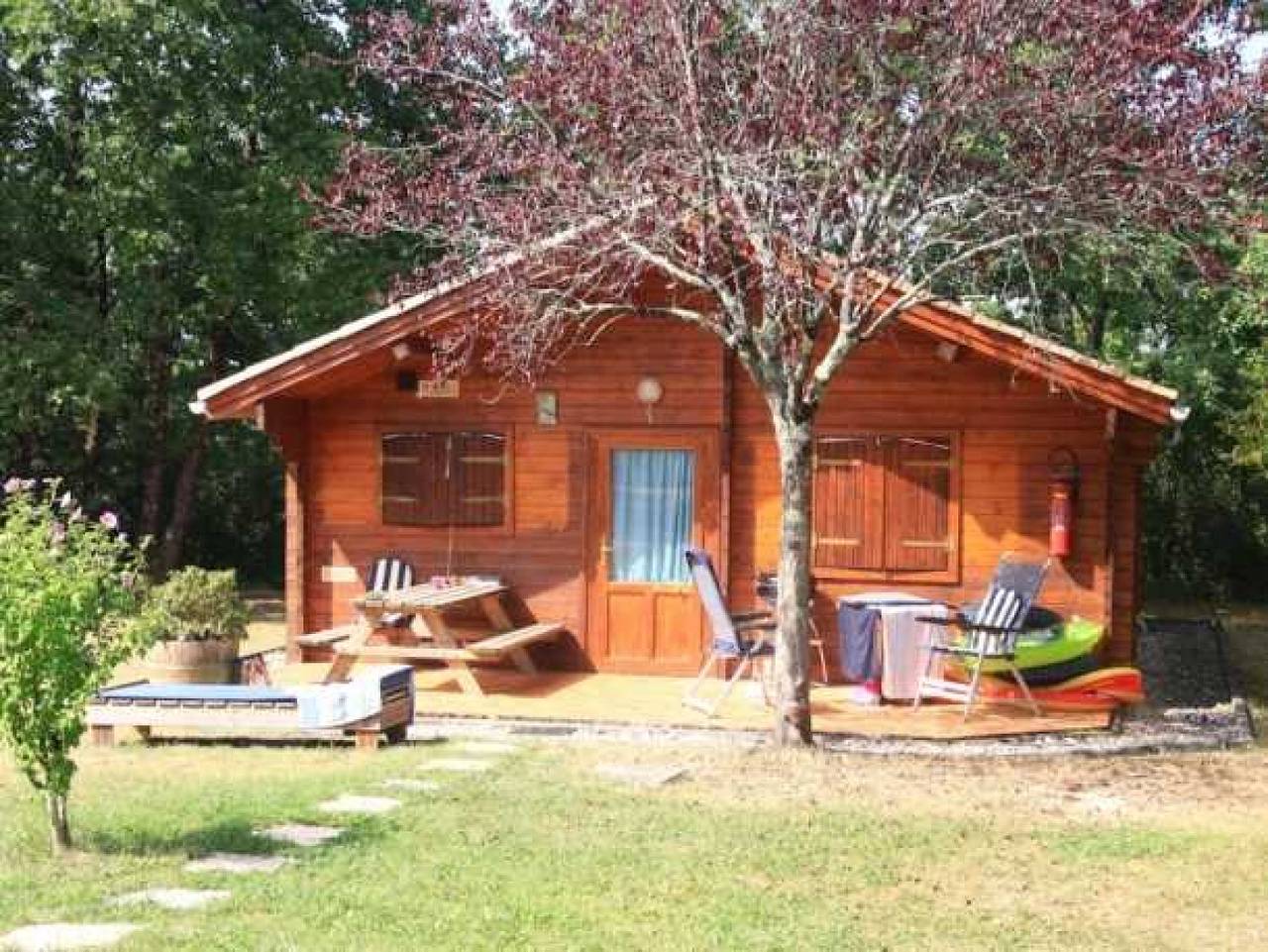 Camping pour 6 Personnes dans Dévillac, Région de Villeneuve-sur-Lot