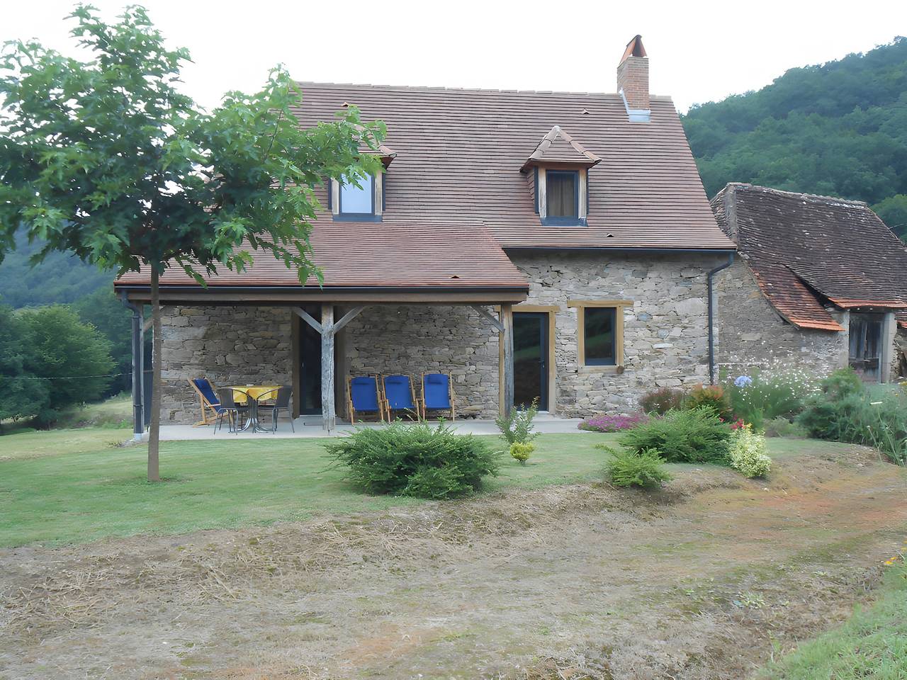 Maison de vacances « Maison Au Calme » avec terrasse privée et jardin privé in Cahus, Lot