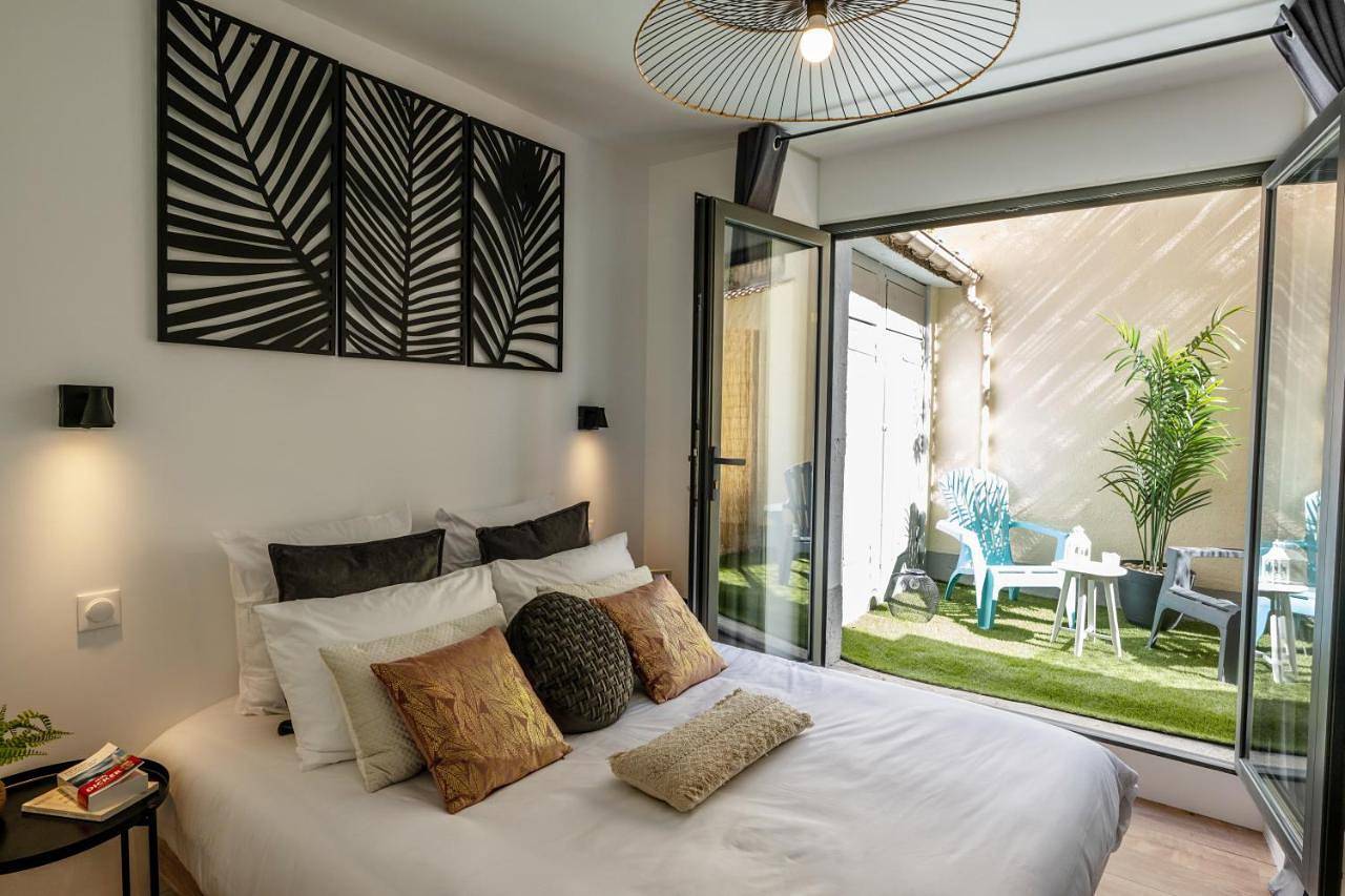 Appartement entier, One-Bedroom Apartment in Périgueux, Périgord Blanc
