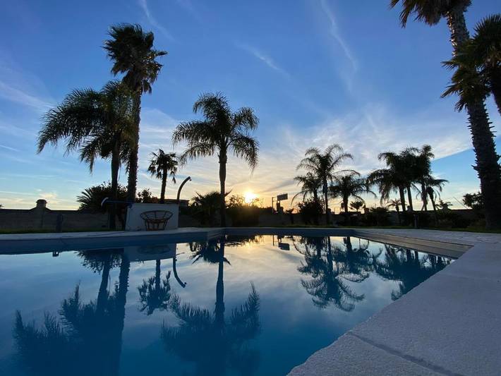 Ferienwohnung für 2 Personen, mit Ausblick und Terrasse sowie Pool und Garten - 1