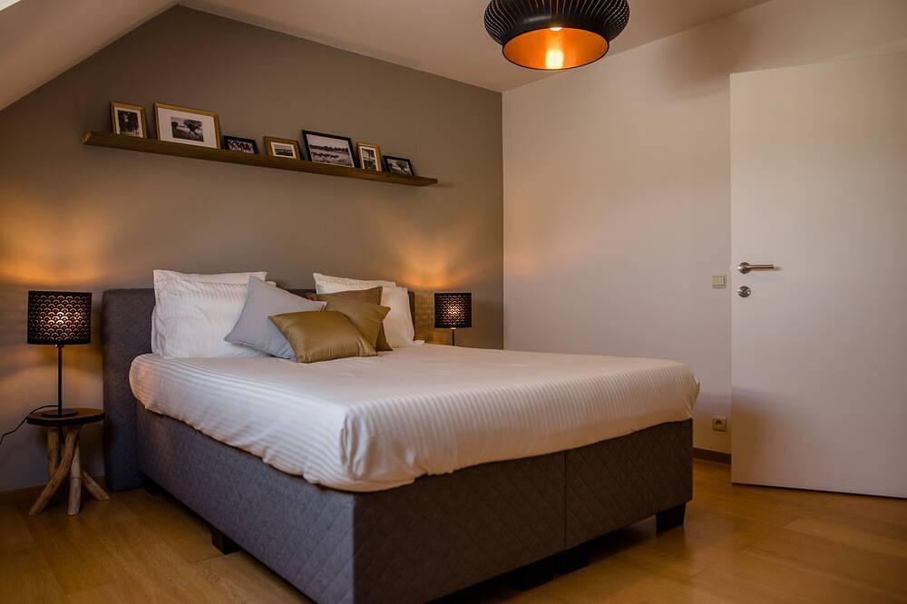 Beautiful spacious holiday home in nature reserve in Bruges in Assebroek, Bruges
