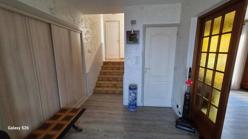 Location de vacances pour 6 personnes, avec jardin et vue, animaux acceptés à Veyre-Monton - 4