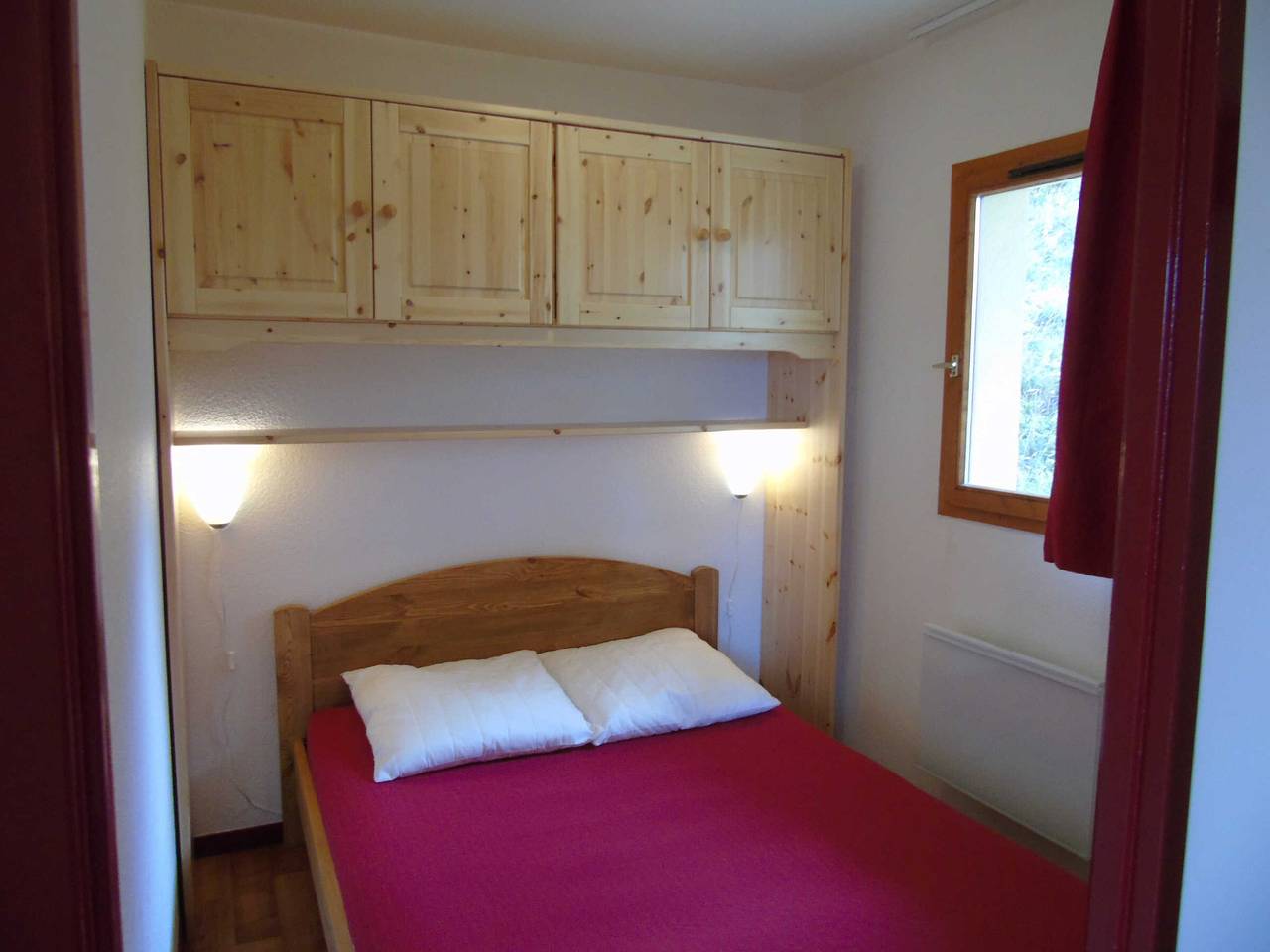 Geheel appartement, Cozy 2-Room Apartment for 4 with Terrace, Near Ski Lifts and Shops in Valfréjus in Valfréjus, Modane