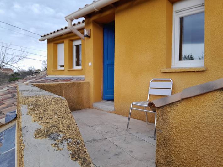 Gîte pour 2 personnes, avec jardin à Caromb