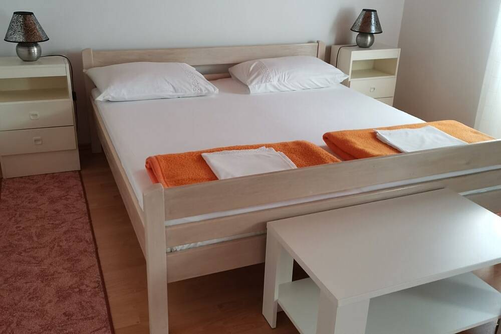 Ganze Wohnung, Ferienwohnung in Mali Lošinj mit Meerblick, Terrasse, Klimaanlage, W-Lan (3780-2) in Cunski, Kvarner Inseln