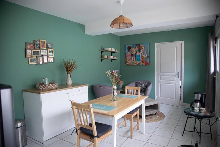 Gîte pour 2 personnes, avec jardin à Pont-d'Ouilly