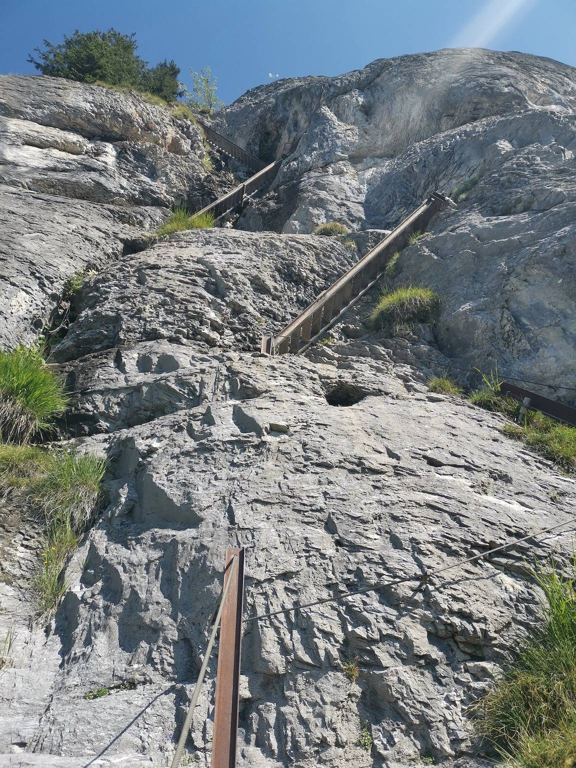 Ganze Ferienwohnung, Surrieven / Friz - 4.5 Zimmerwohnung in Laax Dorf, Laax