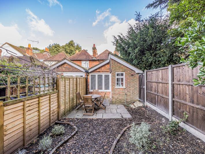 Charming Chichester Home w Garden - Pass The Keys in Chichester, West Sussex
