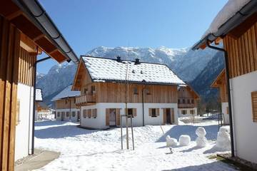 Chalet für 10 Personen, mit Sauna und Pool sowie Garten und Balkon, mit Haustier in Dachstein Salzkammergut