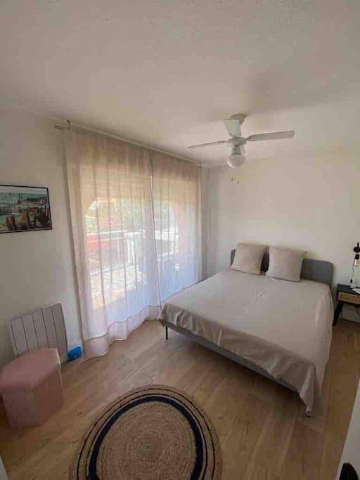 Villa pour 8 personnes, avec jardin ainsi que vue et piscine dans Saint-Aygulf - 4