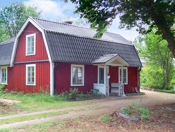 Ferienhaus für 4 Personen, mit Garten in Hallabro