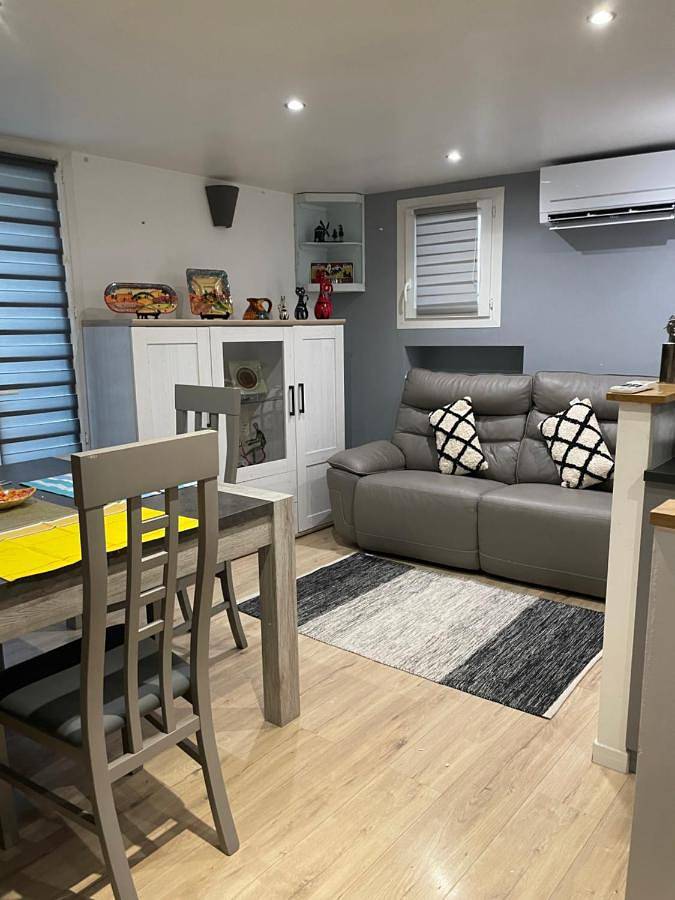 Two-Bedroom House in Arles-sur-Tech, Région de Céret