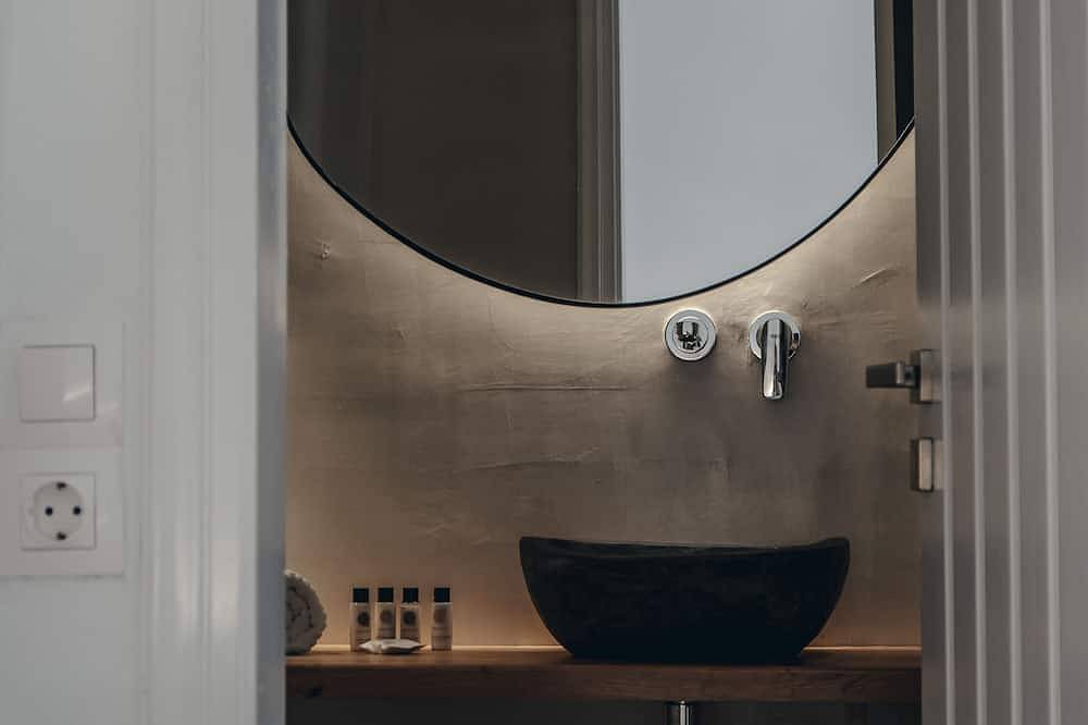 Standard Suite with Caldera View in Oia, Santorini