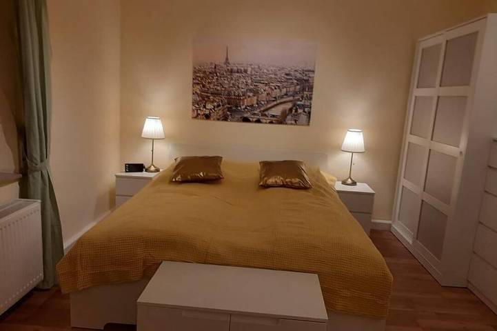 Ferienwohnung für 2 Personen, mit Balkon und Garten