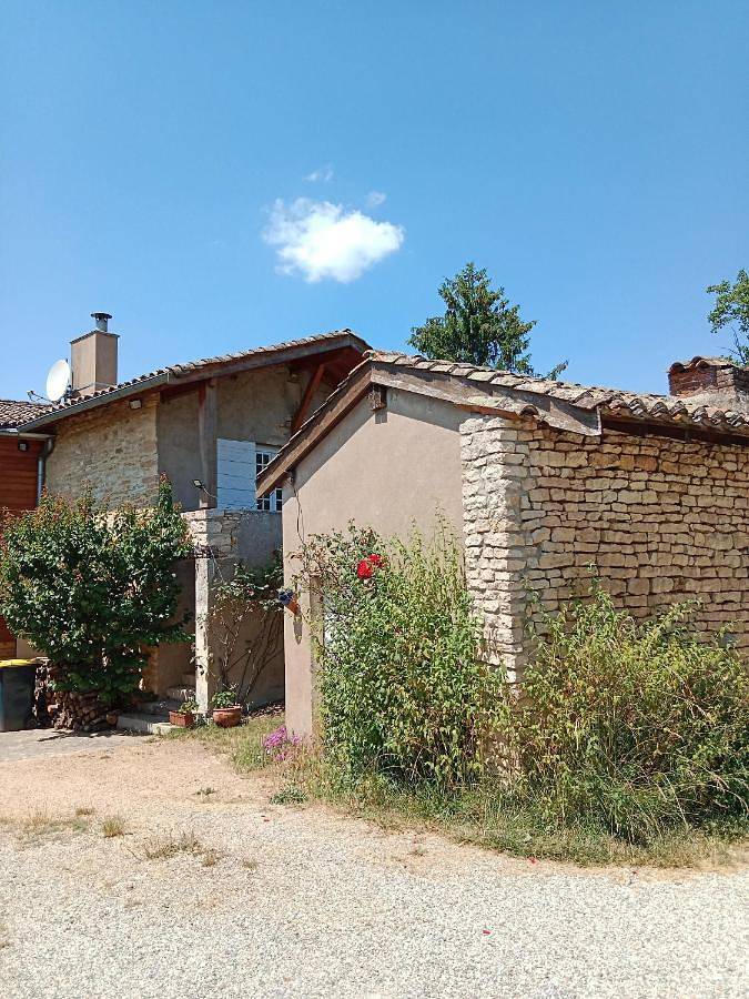 Appartement entier, One-Bedroom Apartment in Anse, Beaujolais