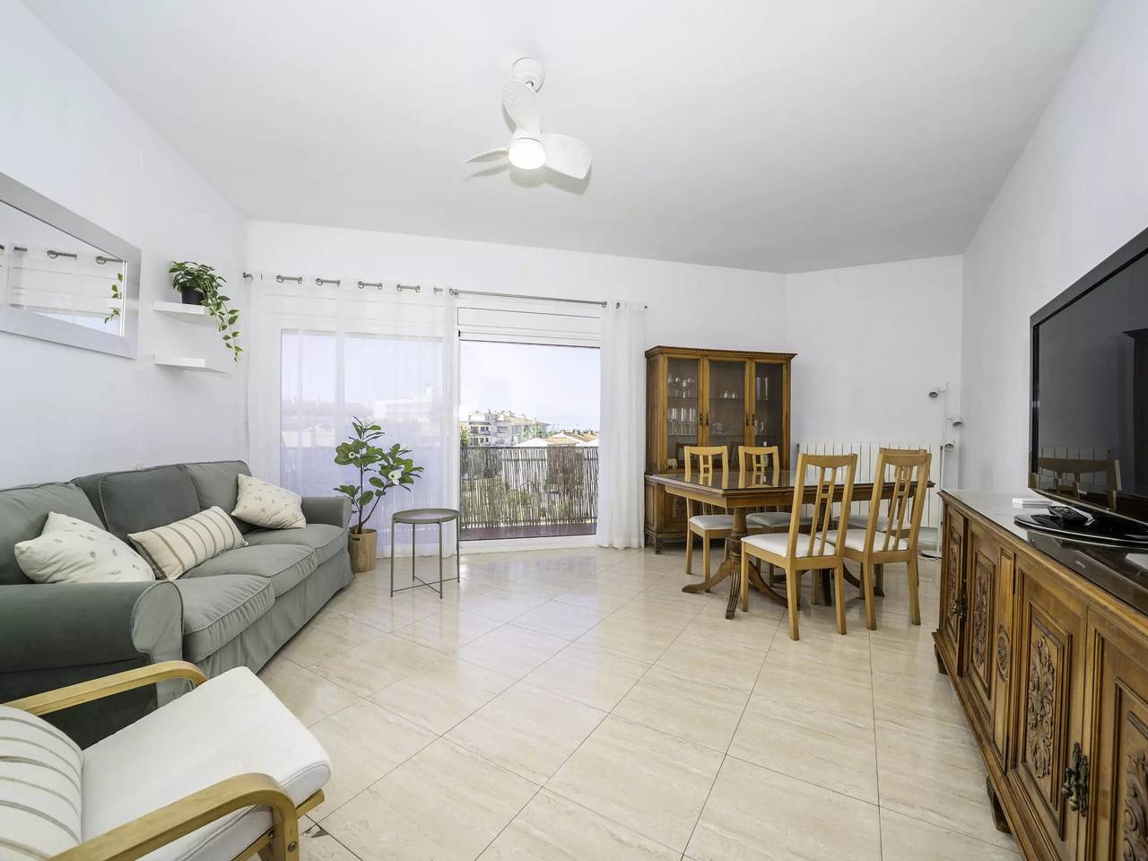 Appartement entier, 4 Pièces 5 Personnes in Pineda de Mar, Costa del Maresme