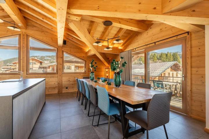 Chambre d’hôte pour 14 personnes, avec jacuzzi ainsi que sauna et terrasse à Les Gets - 4