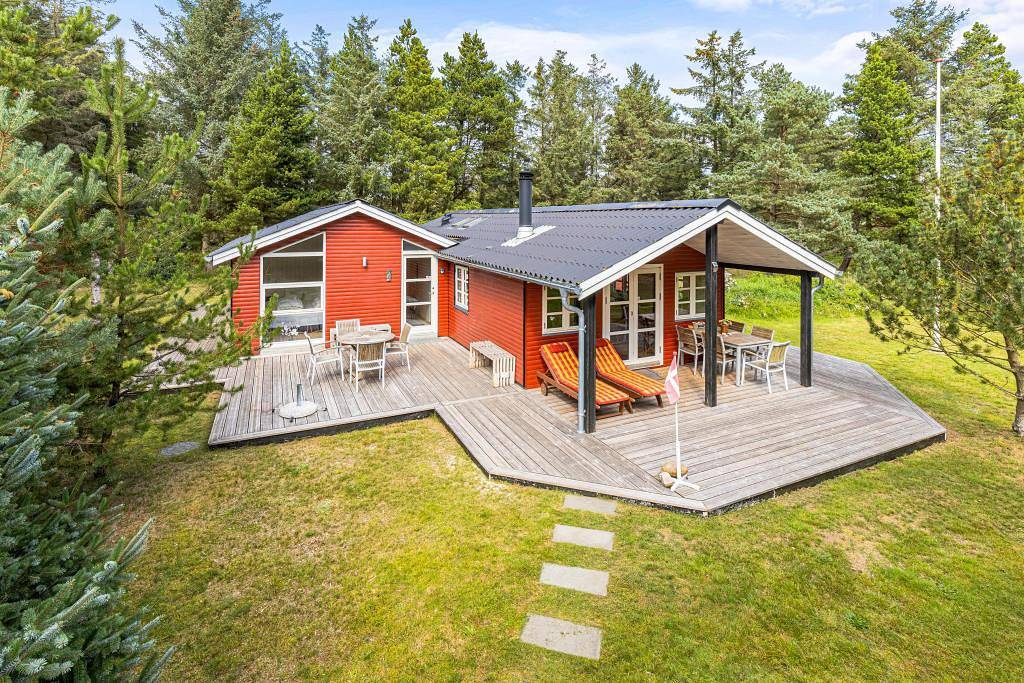 Cosy wooden lodge in the forest for 5 people with wood-burning stove in Ho, Varde e dintorni