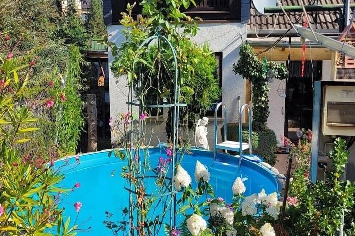 Ganze Wohnung, Gemütliches Ferienhaus mit Pool in Blankenburg in Blankenburg, Harzvorland