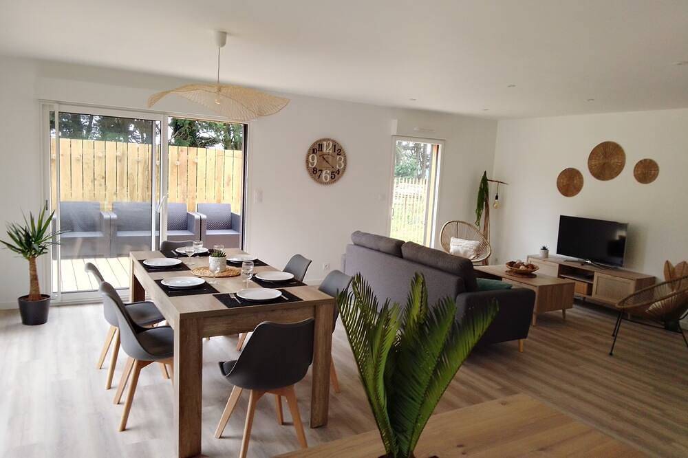 \"Ti-Coat\" new single-storey wooden house in Quimperlé in Quimperlé, Quimper region