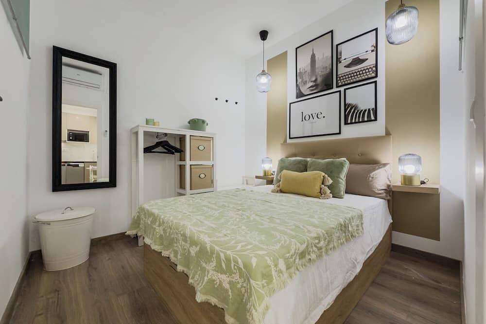 Ganze Wohnung, Apartment 1 in Ronda Sant Pau in Barcelona Zentrum, Barcelona