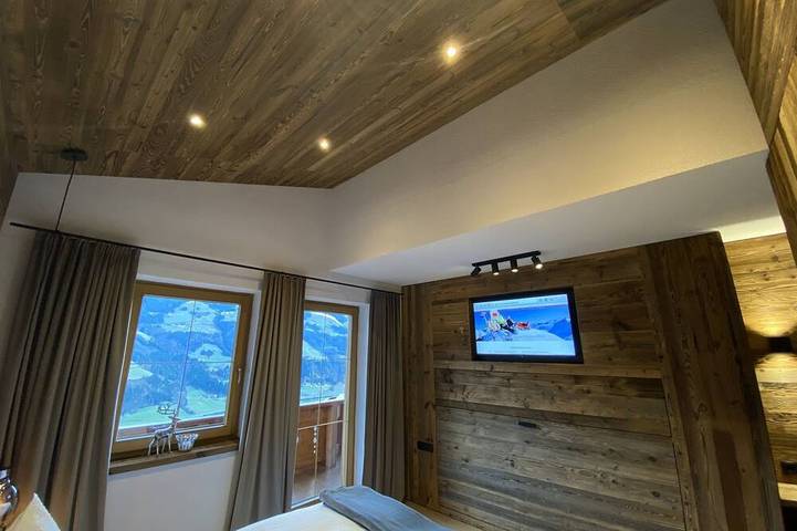 Hütte für 8 Personen, mit Terrasse und Garten sowie Sauna in Aschau im Zillertal - 4