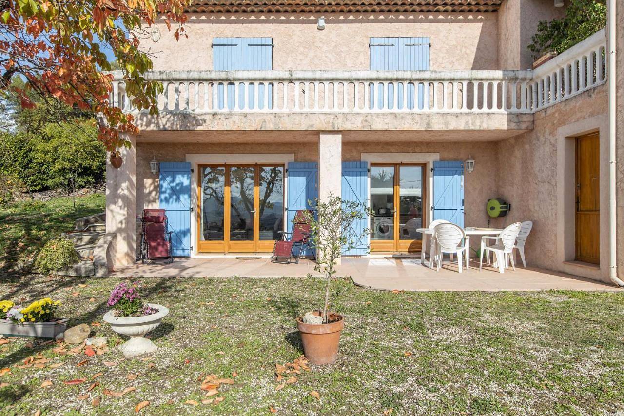 Appartement entier, Lb Vacation Rentals I Quiet Large 3-Bedroom Apartment with Terrace, Garden & Incredible Mountain View in Mouans-Sartoux, Côte méditerranéenne (France)