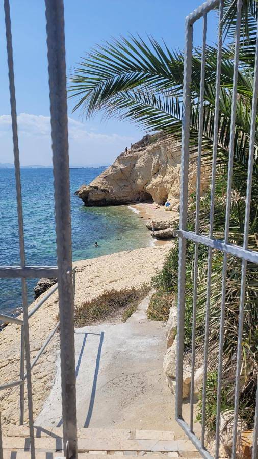 Baita per 2 persone, con piscina e panorama nonché giardino in Sardegna