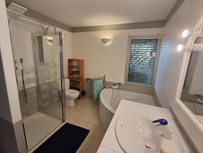 Chambre d’hôte pour 2 personnes, avec jardin ainsi que vue et piscine à Martigues - 3