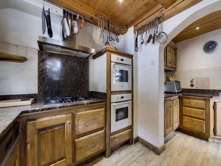 Chalet pour 15 personnes, avec balcon et jacuzzi, adapté aux familles dans La Rosière - 3