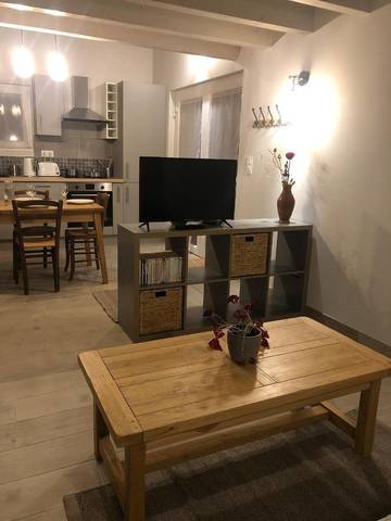 Location de vacances pour 6 personnes, avec jardin à Menétrux-en-Joux