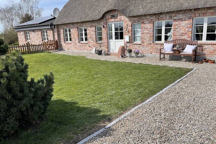 Bauernhof für 5 Personen, mit Sauna und Garten sowie Terrasse, mit Haustier in Gelting