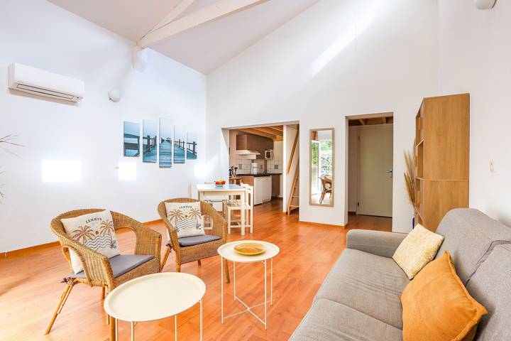 Casa de vacaciones para 5 personas, con jardín además de terraza y piscina - 1