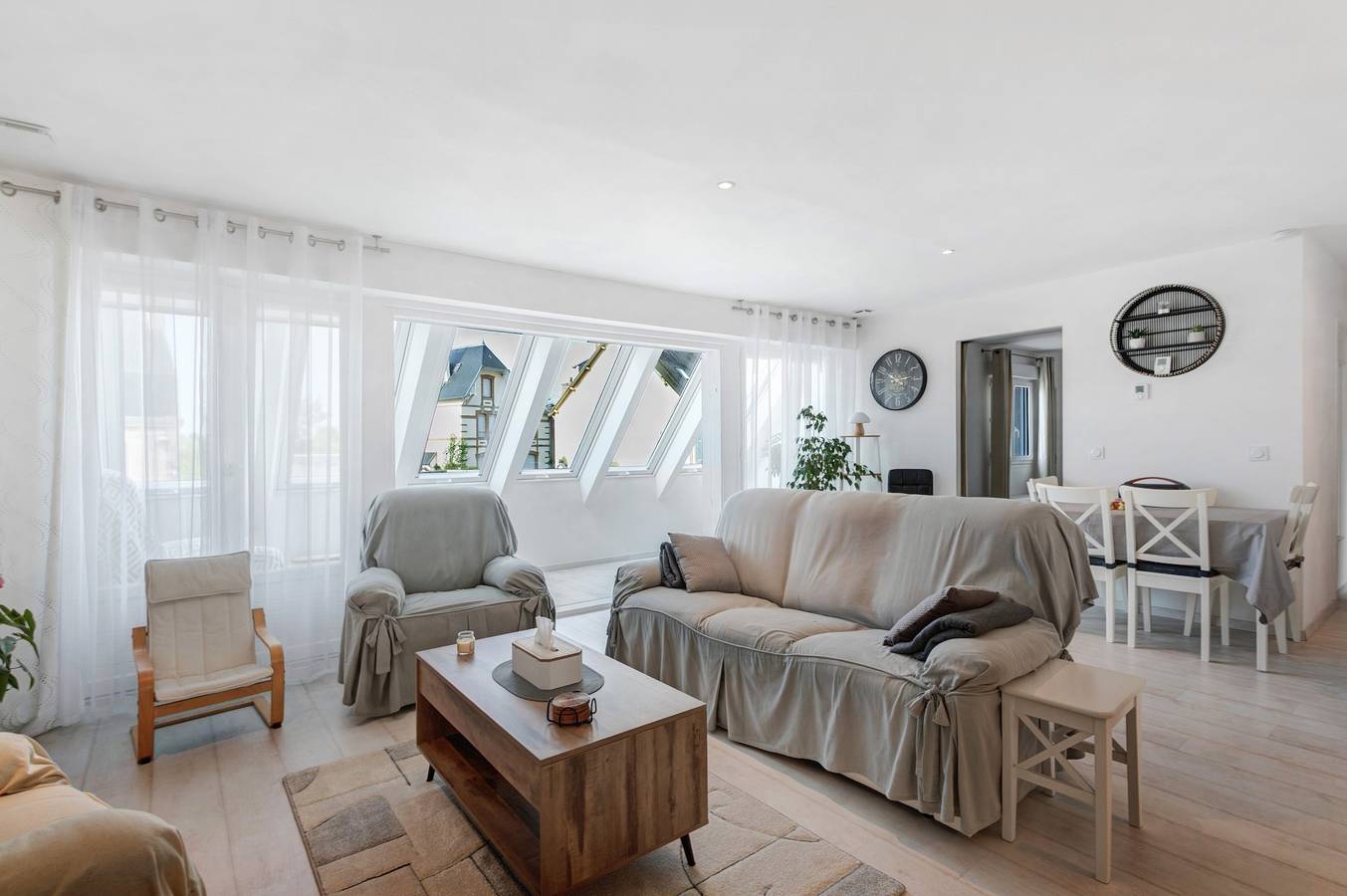 Appartement entier, Appartement « Macleo » avec balcon et Wi-Fi in Plougasnou, Ceinture Dorée