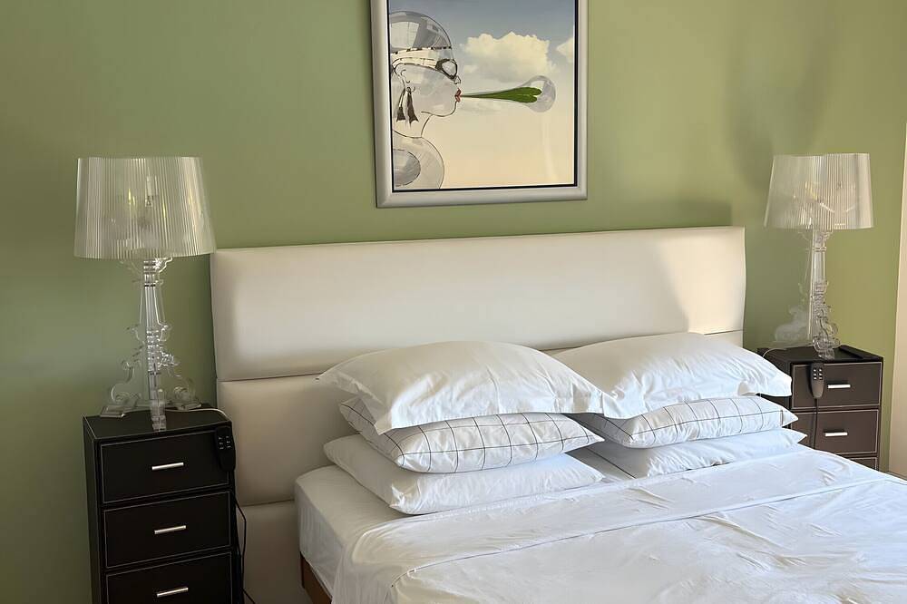 Villa \"Plein Soleil\" with private pool, Wi-Fi and air conditioning in Sarrians, Vaucluse