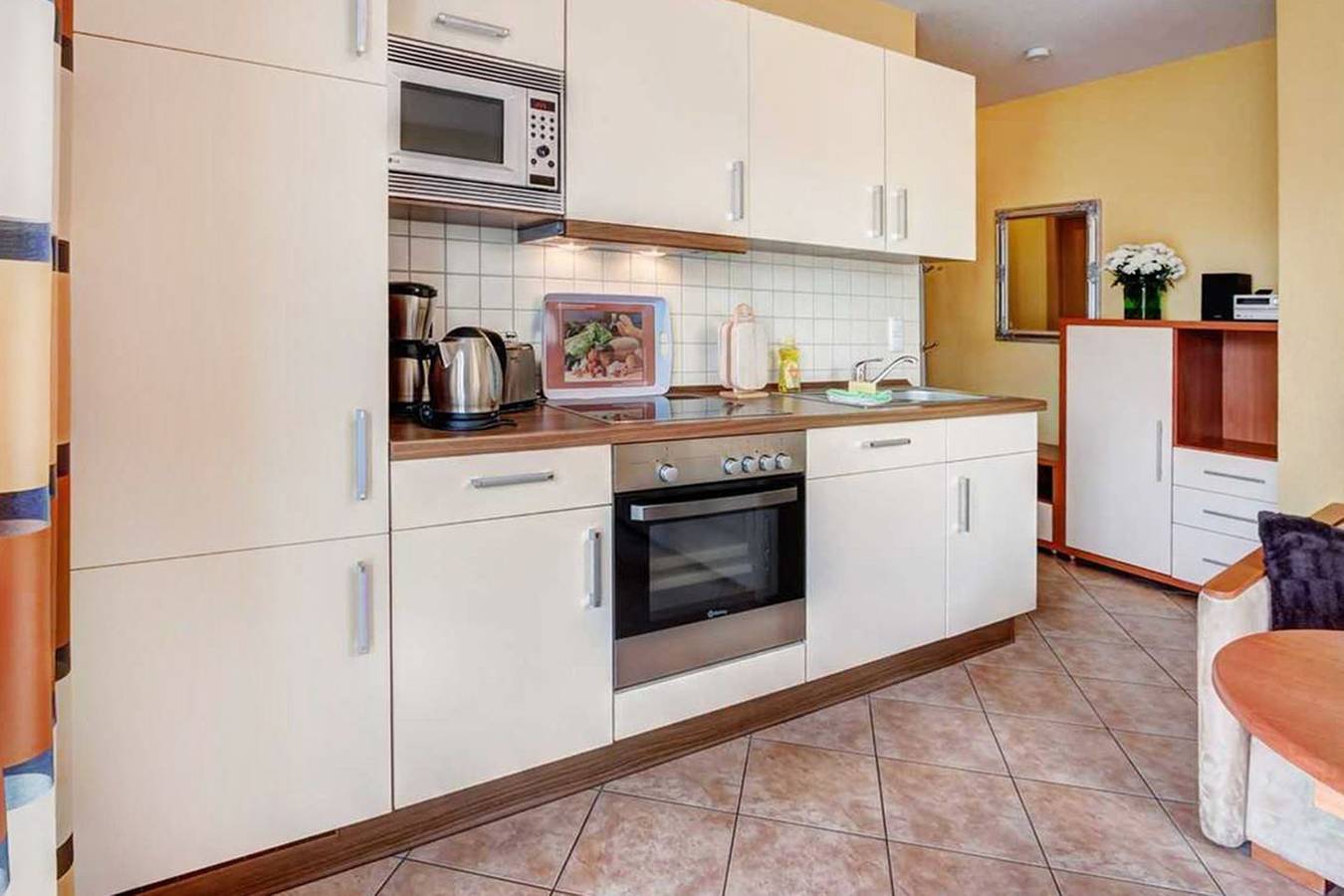 Appartement entier, Gemütliche Ferienwohnung mit Balkon & Parkplatz – strandnah auf Usedom in Ückeritz, Bernsteinbäder