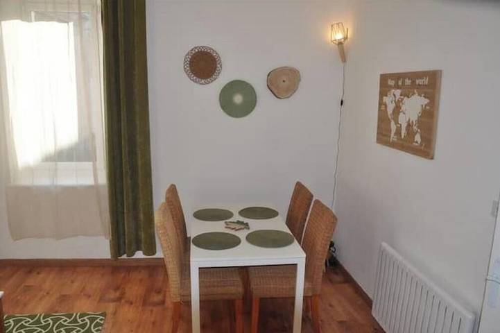 Ganze Wohnung, Cosy apartment at the foot of the mountains in Villeneuve-d'Olmes, Ariège