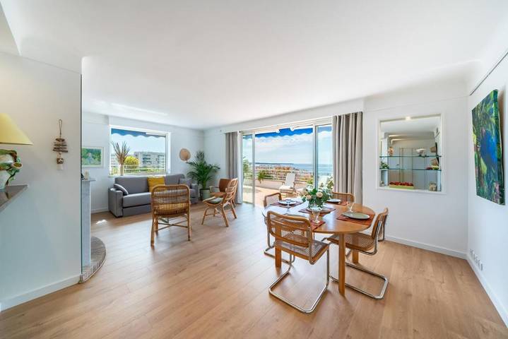 Gîte pour 4 personnes, avec vue et terrasse dans Chateau Et Parc Vallombrosa Cannes