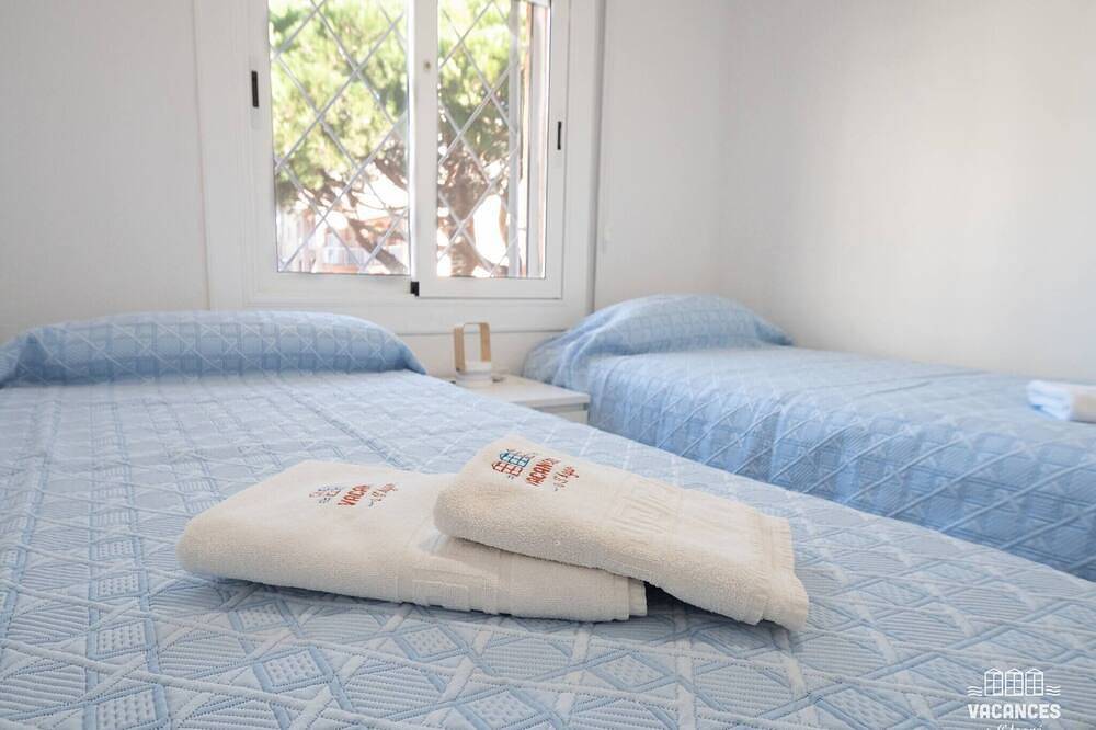 Entire apartment, 22.10 Girones With Pool And Parking in Platja d'Aro, Costa Brava