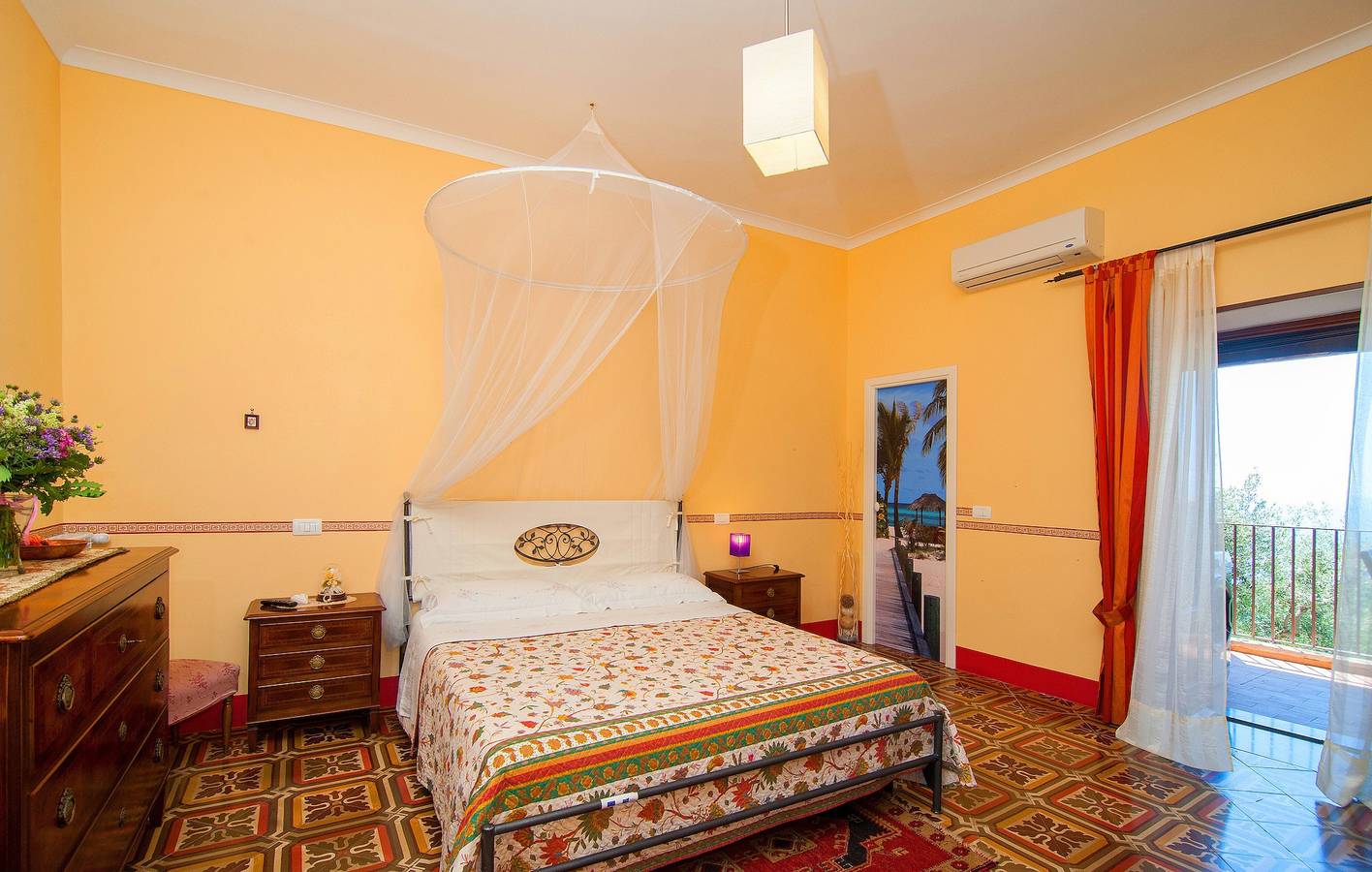 Apartamento entero, Apartamento vacacional "Li Galli Romantica" con vistas al mar, balcón y Wi-Fi in Colli di Fontanelle, Provincia de Nápoles