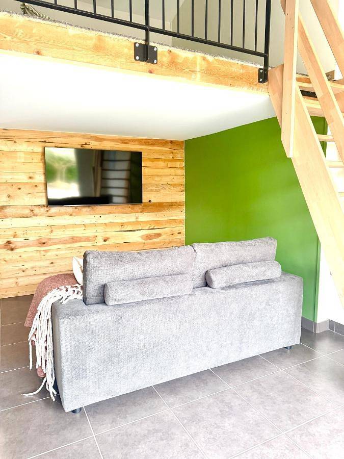 Gîte pour 4 personnes, avec vue et jardin à Loriol-sur-Drôme - 2