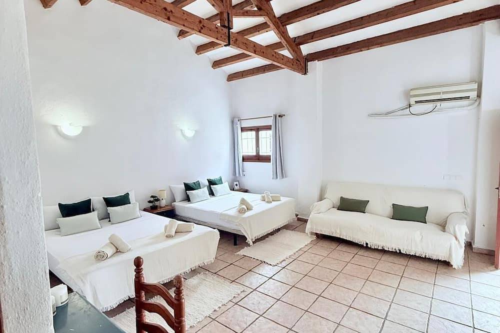 Apartment in playa de embossapara 7 in Ses Figueretes, Ibiza (Municipality)