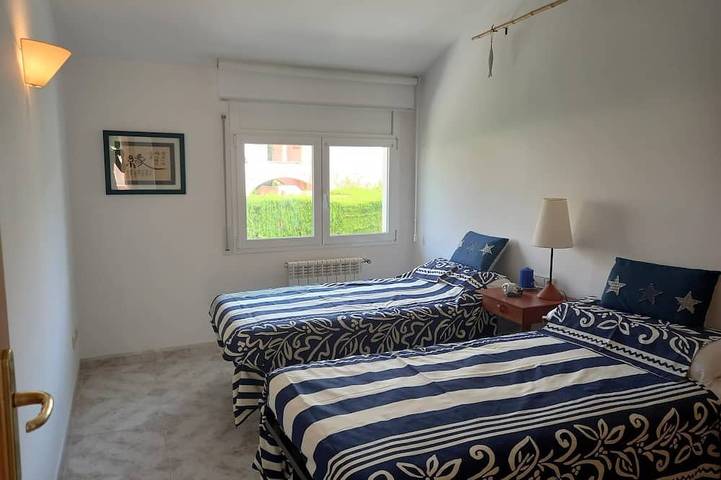 Villa pour 8 personnes, avec jardin et balcon à Platja d'Aro - 4