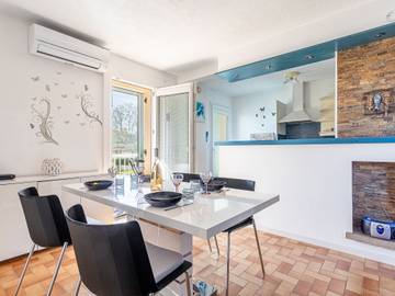 Gîte pour 4 personnes, avec balcon et jardin à Le Pradet