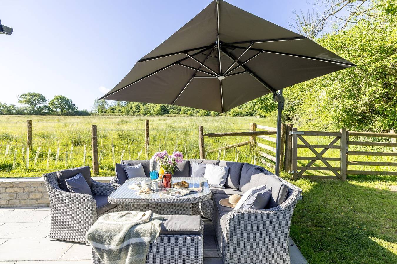 Bramble Lodge, 12 Roadford Lake Lodges in Broadwoodwidger, Devon
